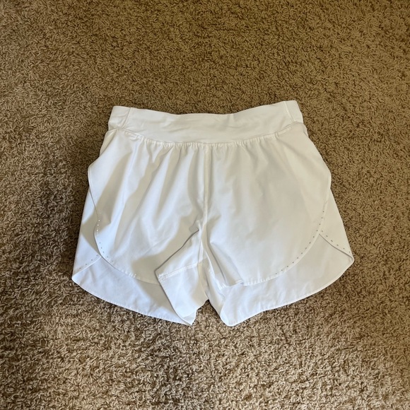 Lululemon Fast and Free Reflective High-Rise Classic-Fit Short 3" - Picture 3 of 6